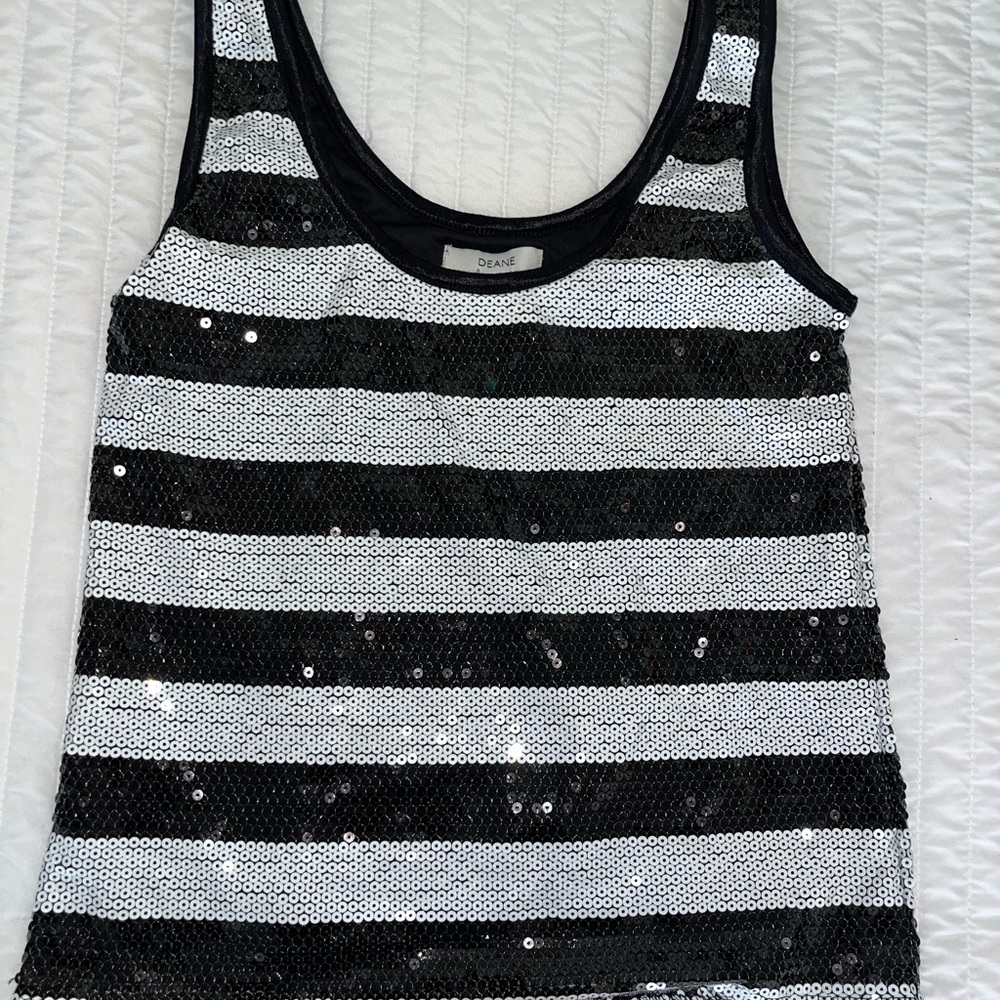 Black and White Shimmering Women’s Tank Top, Size XS